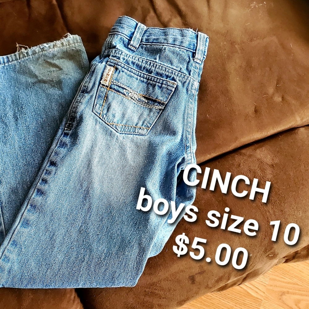 BOYS LOT, CLOTHES - Picture 5 of 5